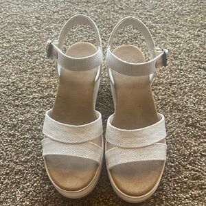 Toms Louisa Natural Yarn Dye Platform Sandals, Size 8.